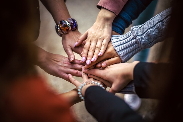 What compliance and trust factors must our team prioritize in B2B affiliate marketing